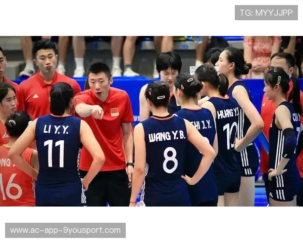 中国女排对战塞尔维亚：关键局惊险取胜